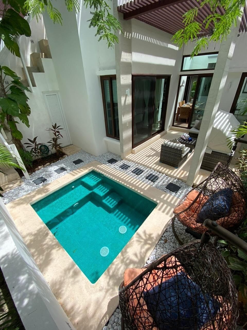 Private plunge pool