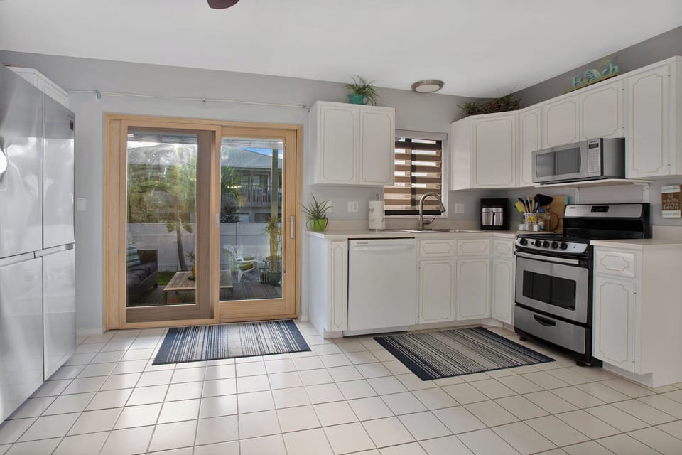 Pella sliding door with builtin blinds !!!!