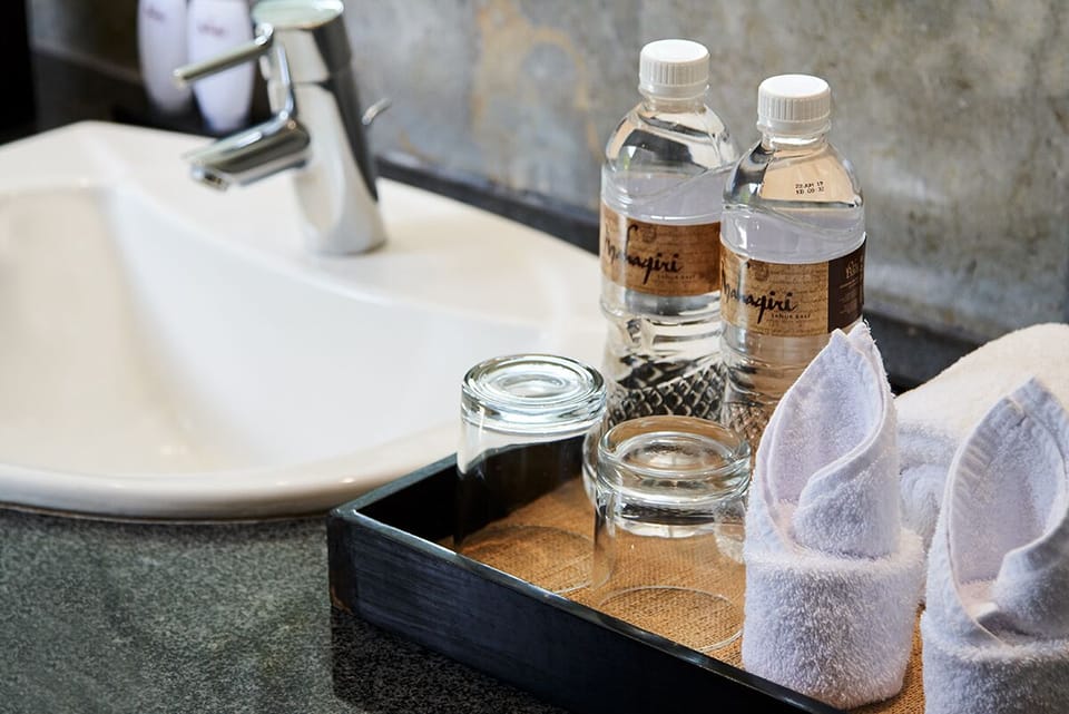 Bathroom amenities
