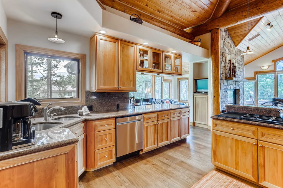 Large and spacious kitchen