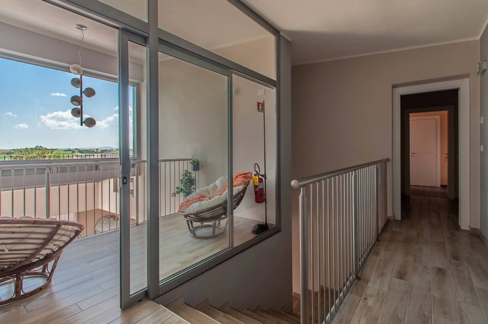 Todi House, upstairs (1)