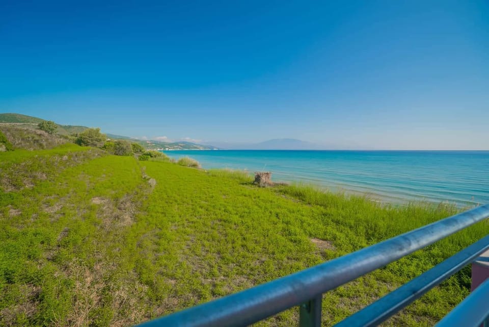 Beach/ocean view