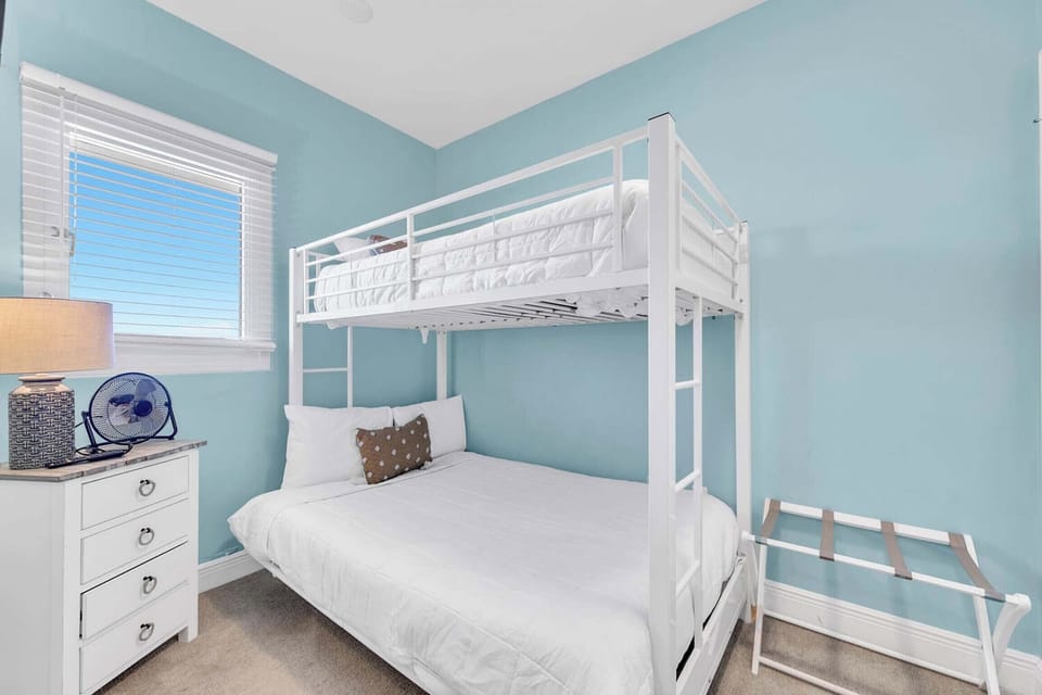 Bunk room