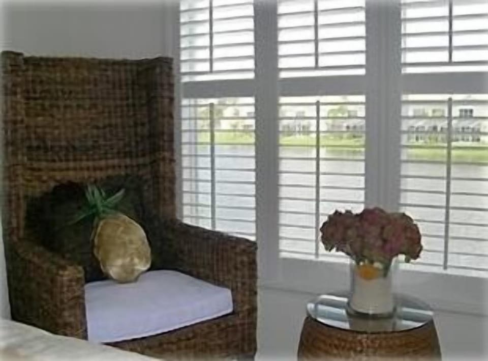 Master Bedroom Lake View