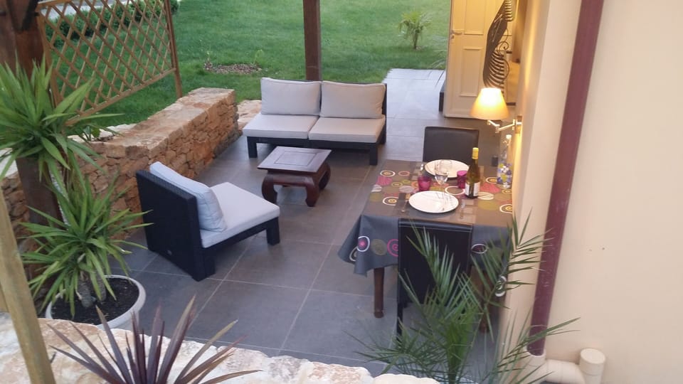 Terrace with lounge and dining area