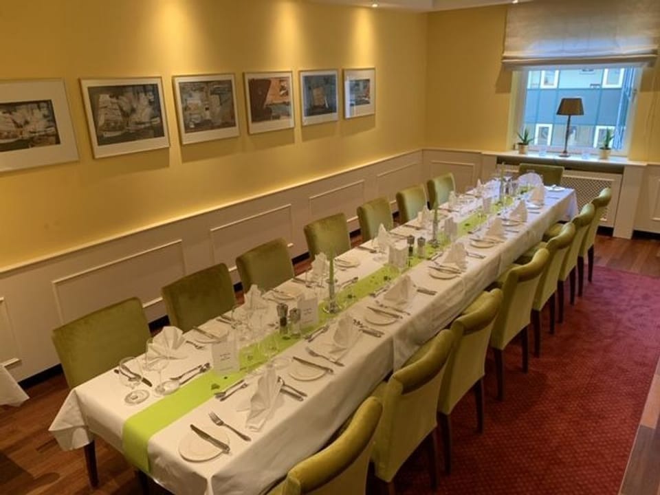 Banquet hall