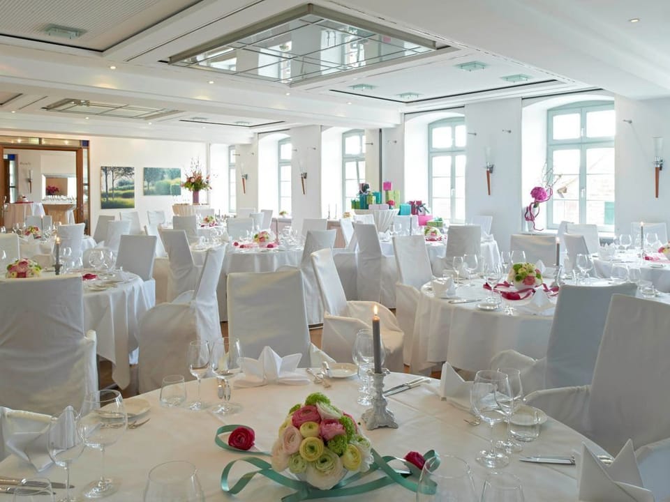 Banquet hall
