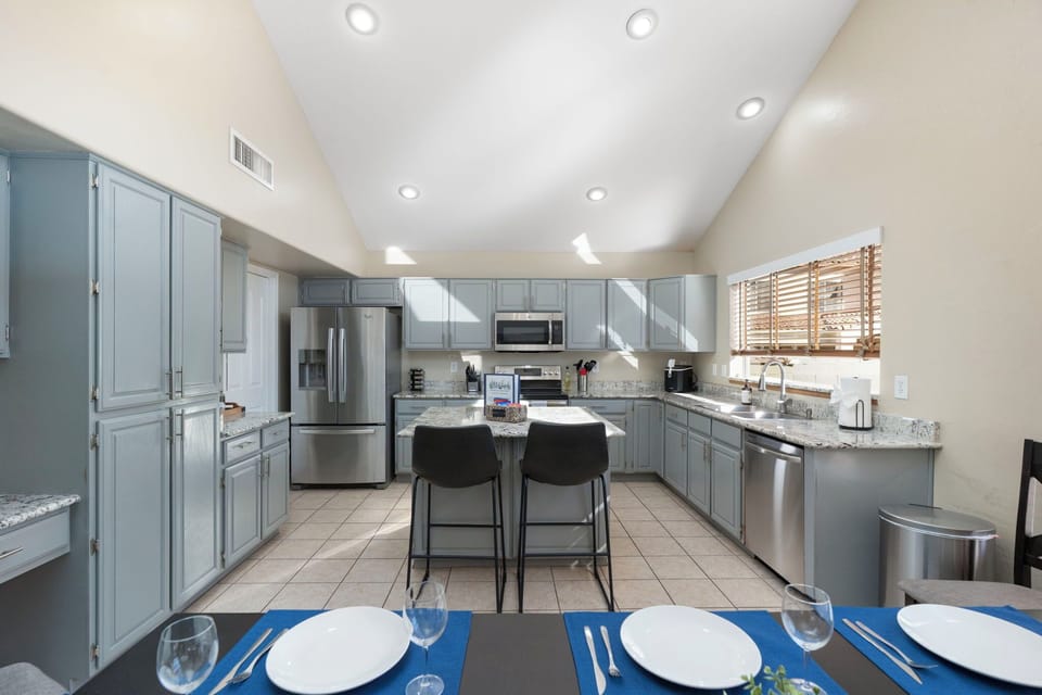 Kitchen fully equipped with anything you might need to cook a delicious meal.