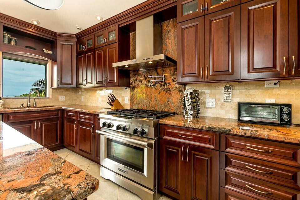 Six burner propane, stove and electric oven