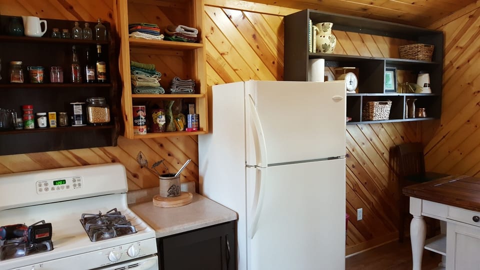Spice Rack / Open Shelving
