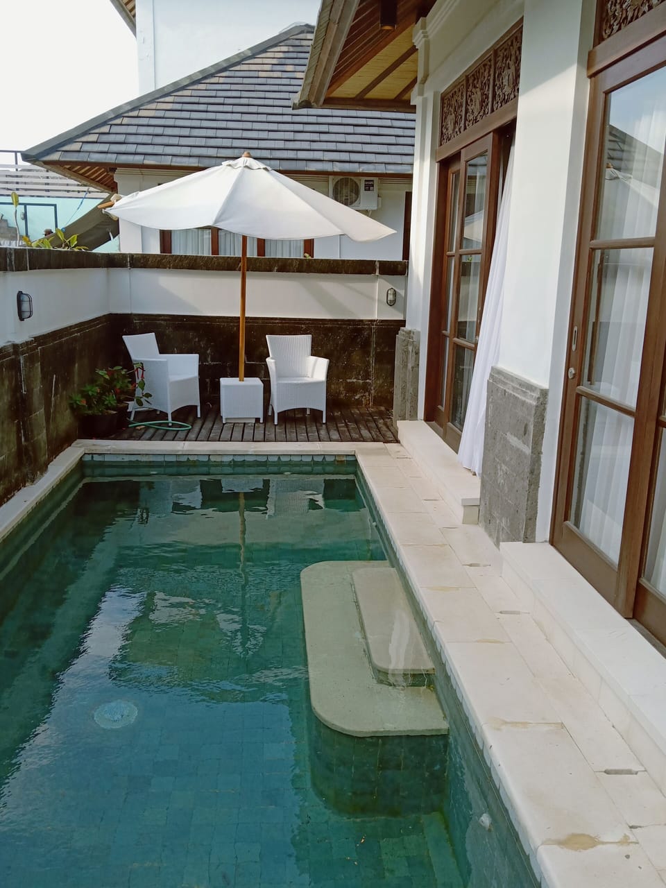 Private pool