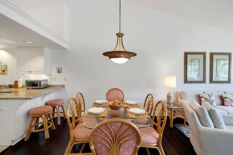 Beautiful, modern decor throughout