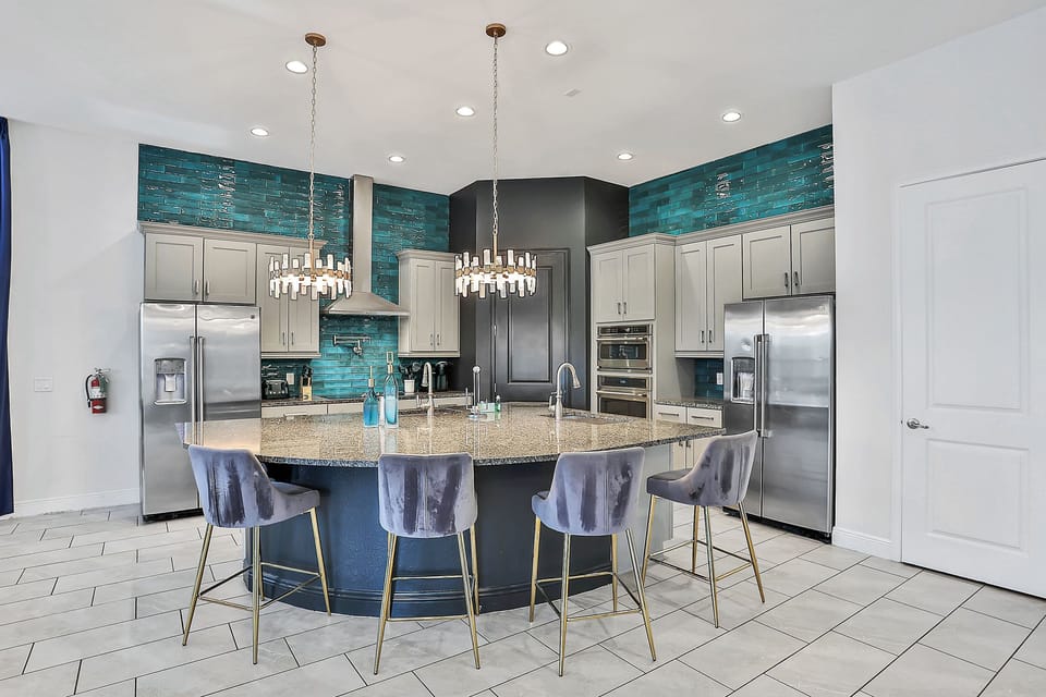 The fully equipped kitchen is a dream for chefs of the family with 2 refrigerators and stainless steel appliances