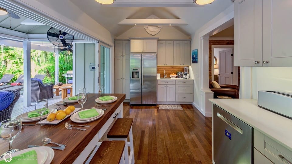 Open to the living area is the fully-equipped kitchen...