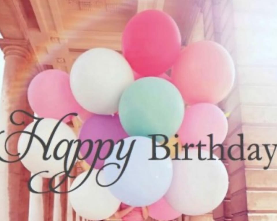 dozen roses or dozen balloons, champagne, candles,
moet 130
belaire 90