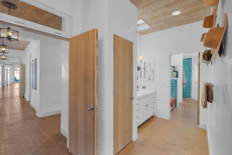Primary Bedroom Bath w/ Tub and Separate Walk-in Shower