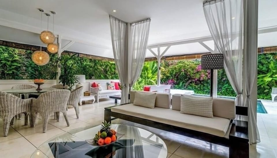Beautifull Design 3 Bed Villa, Seminyak"