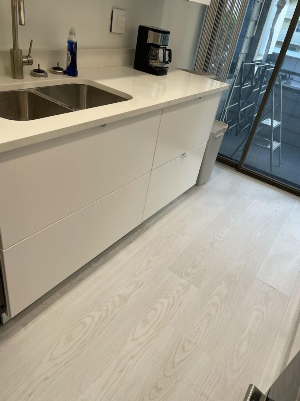 Kitchen - CaesarStone counters and sink