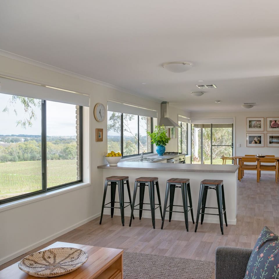 Hillside House - Kitchen & dining