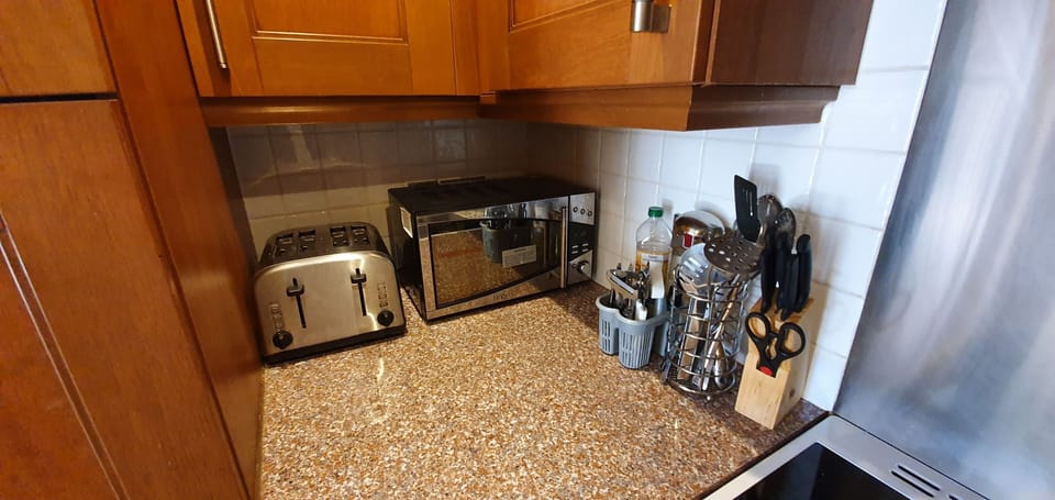 Microwave and 4 slice toaster