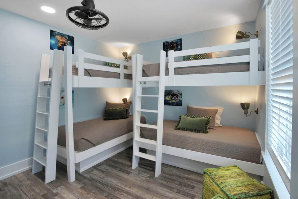 3rd Floor Bunk Room