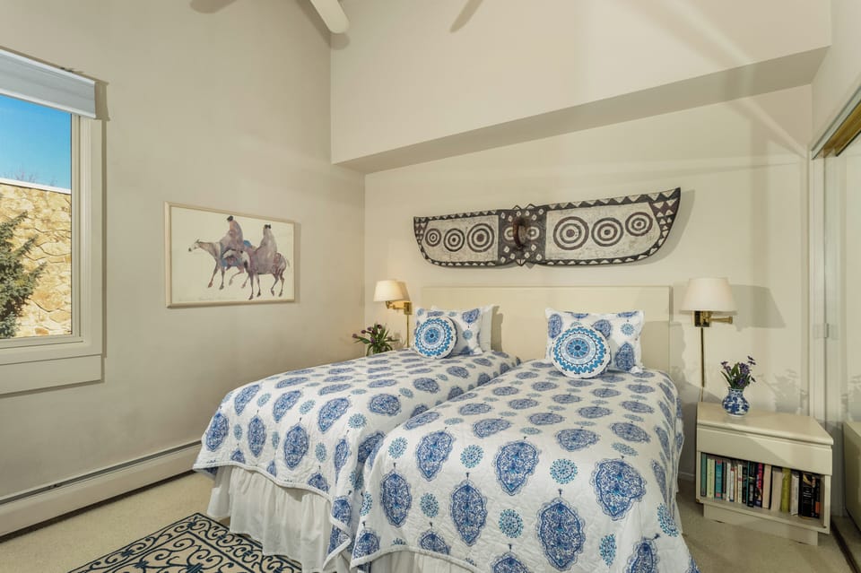 Guest Room 2