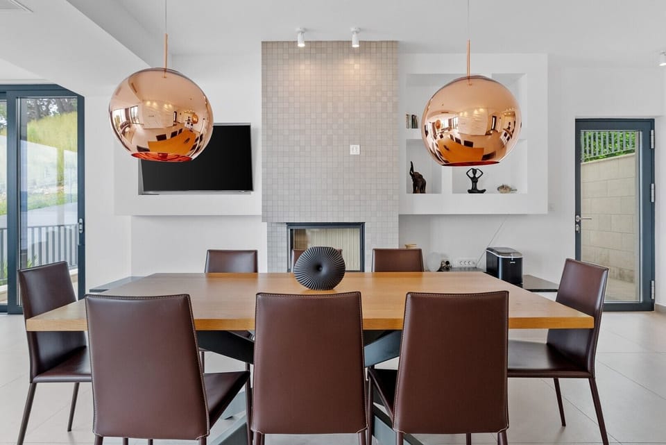 Spacius dining area