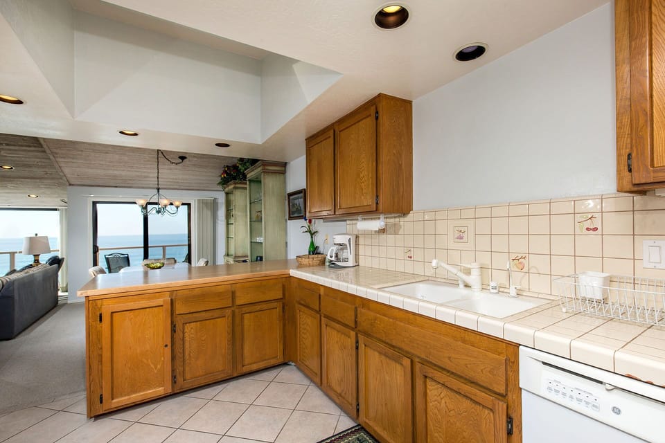 Fully Stocked Kitchen