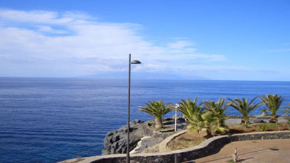 Callao Salvaje promenade