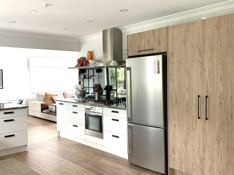 Open plan fully equiped kitchen