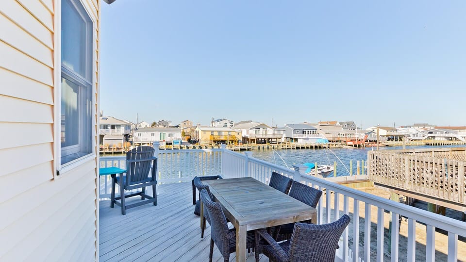 Deck view 3