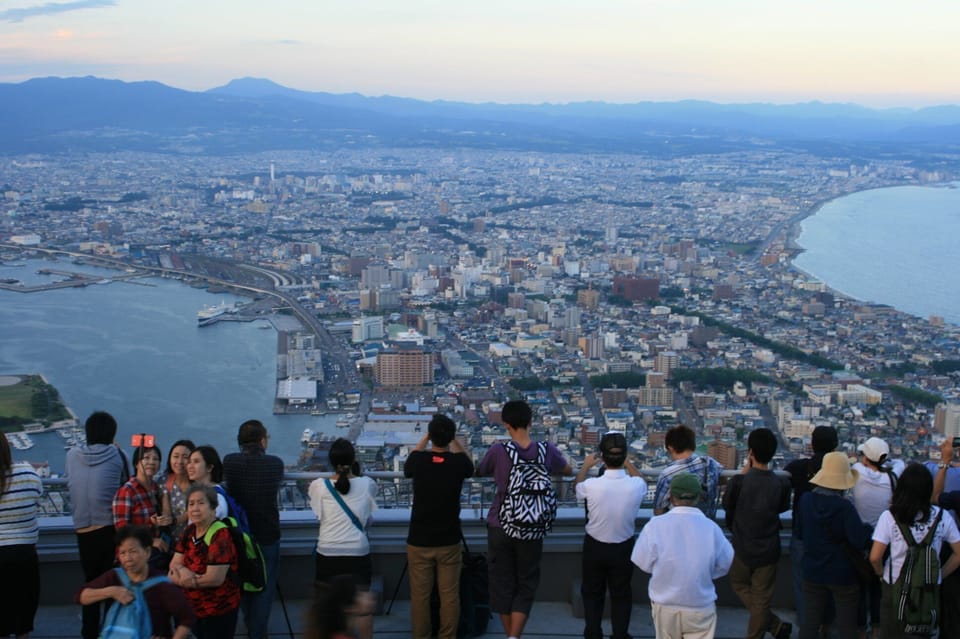 Hakodate mountain peak full of tourists