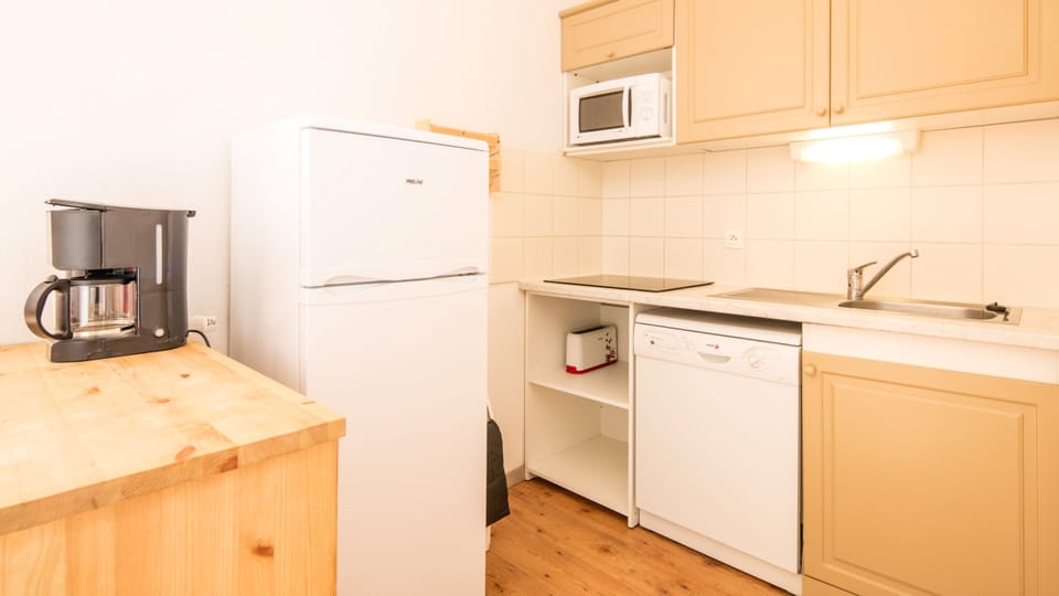 Make a tasty meal in your own kitchen!