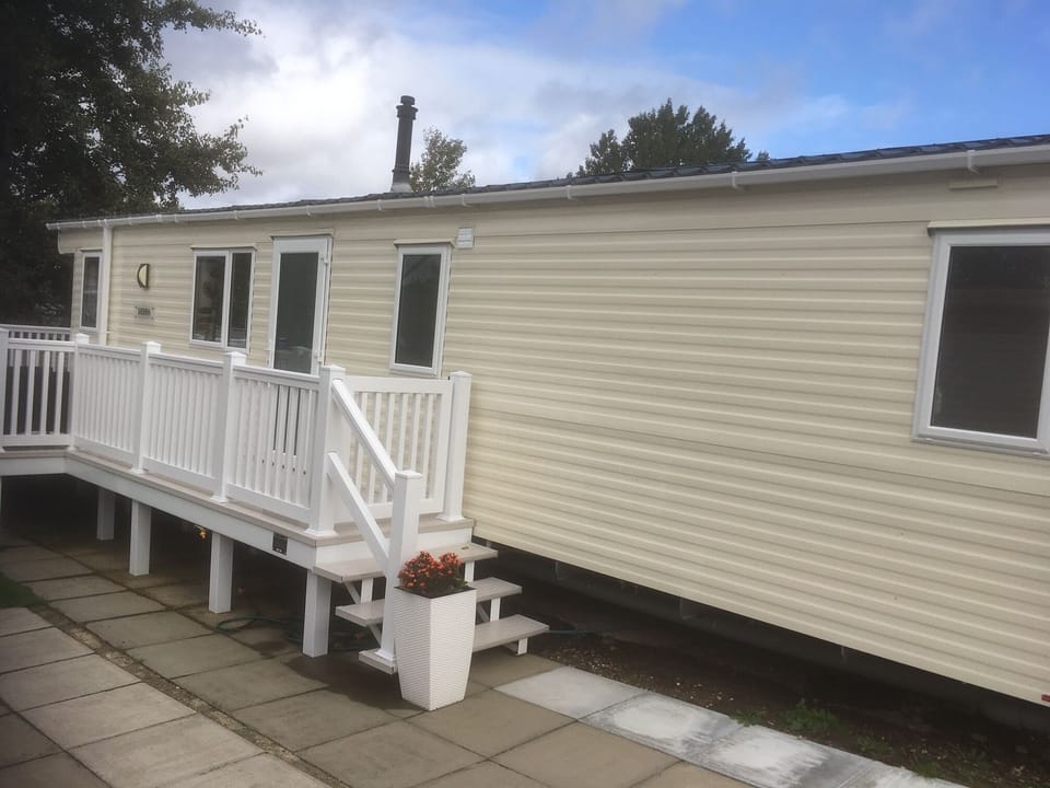 Outside view of Tulip