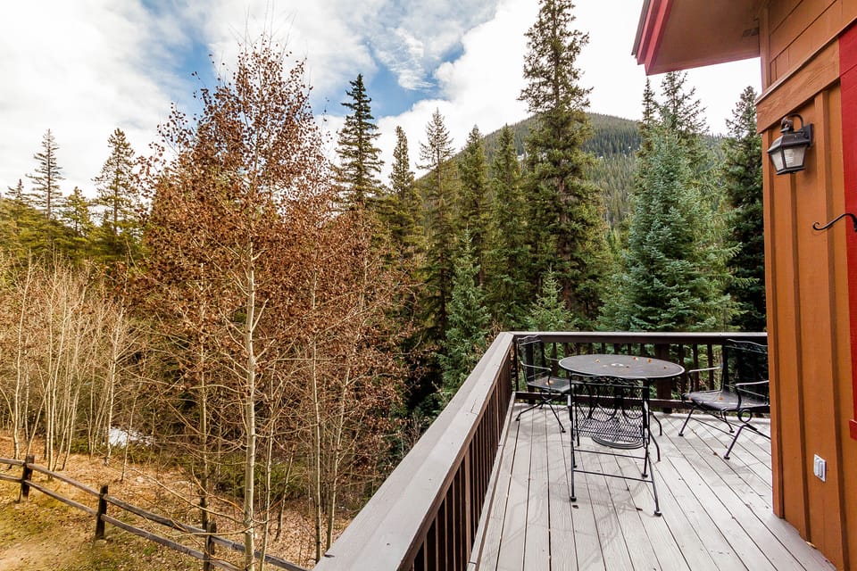 Private Deck