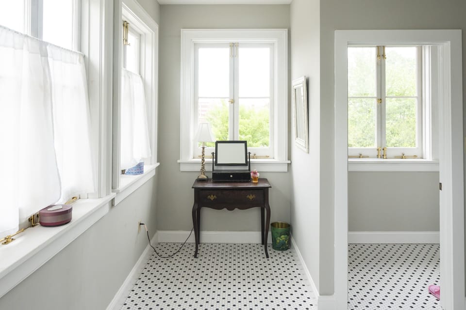 Upstairs Bathroom #1