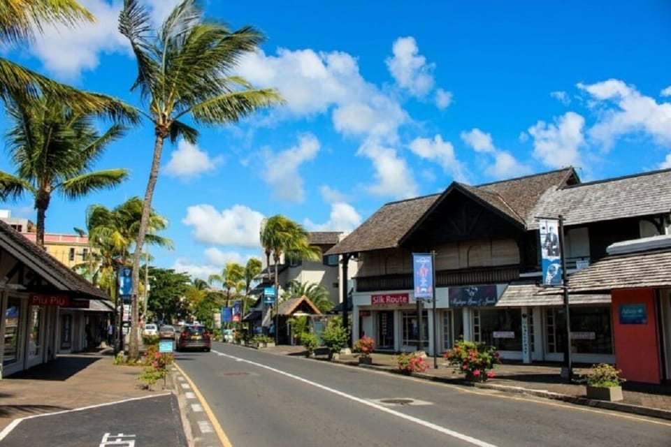Grand Bay street