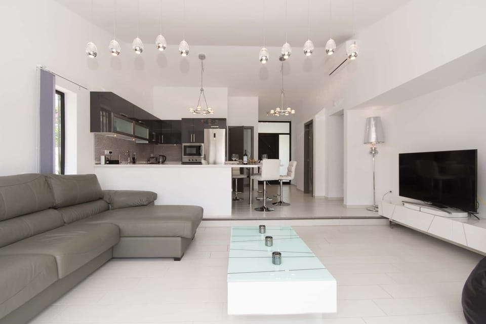 Beautiful Lounge