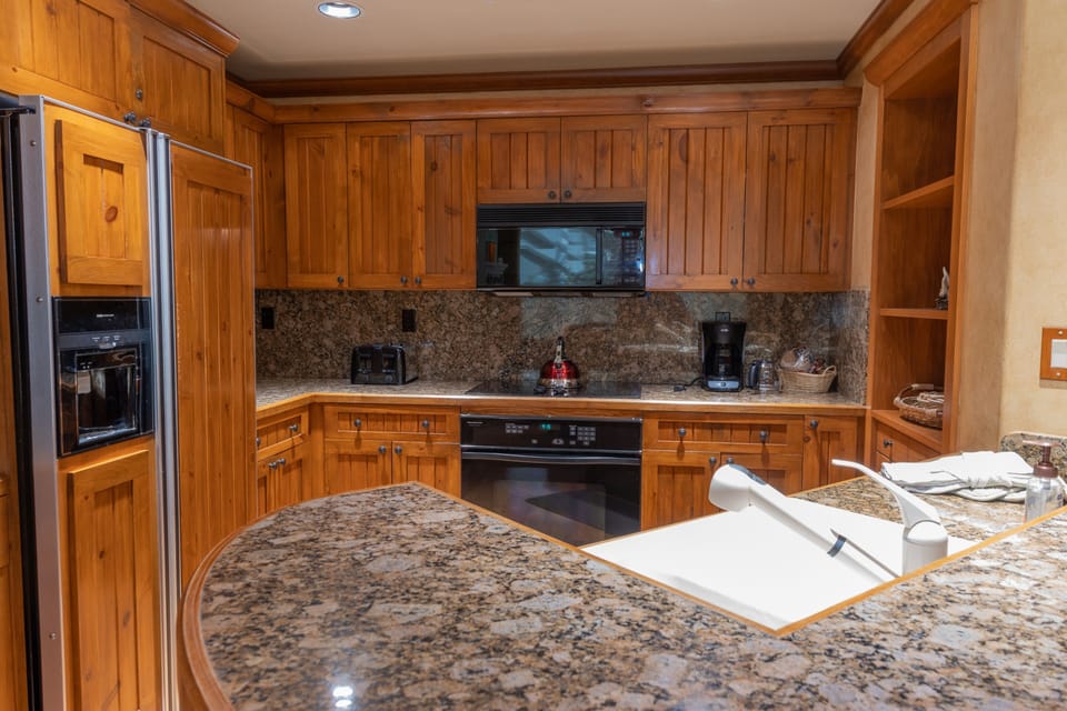 Indoors, Floor, Flooring, Hardwood, Kitchen
