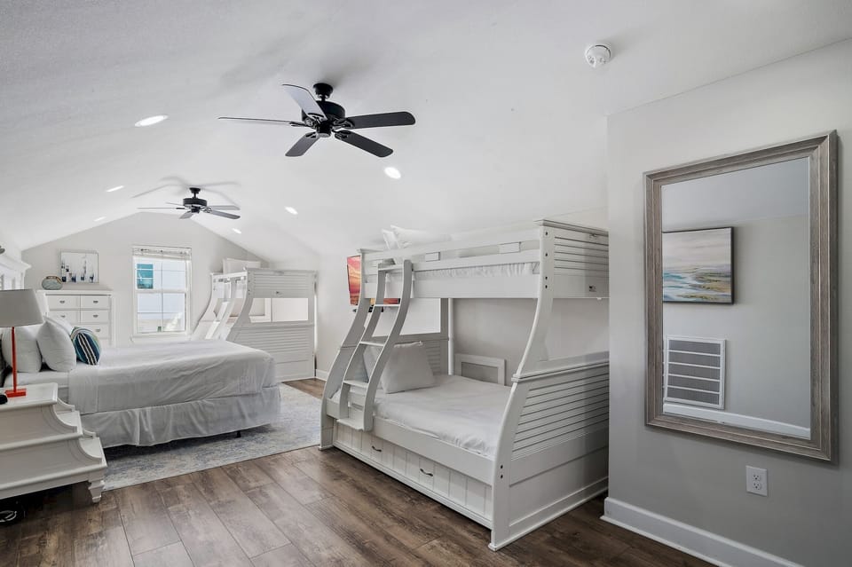 Third Floor Loft Area with King Bed and Bunks