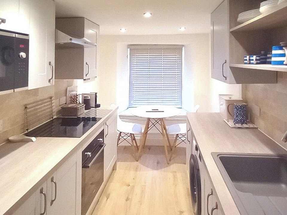 Kitchen/diner | Below Deck, Fowey