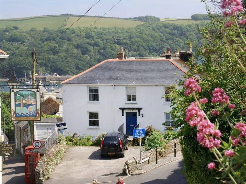 Characterful ground floor apartment | Below Deck, Fowey