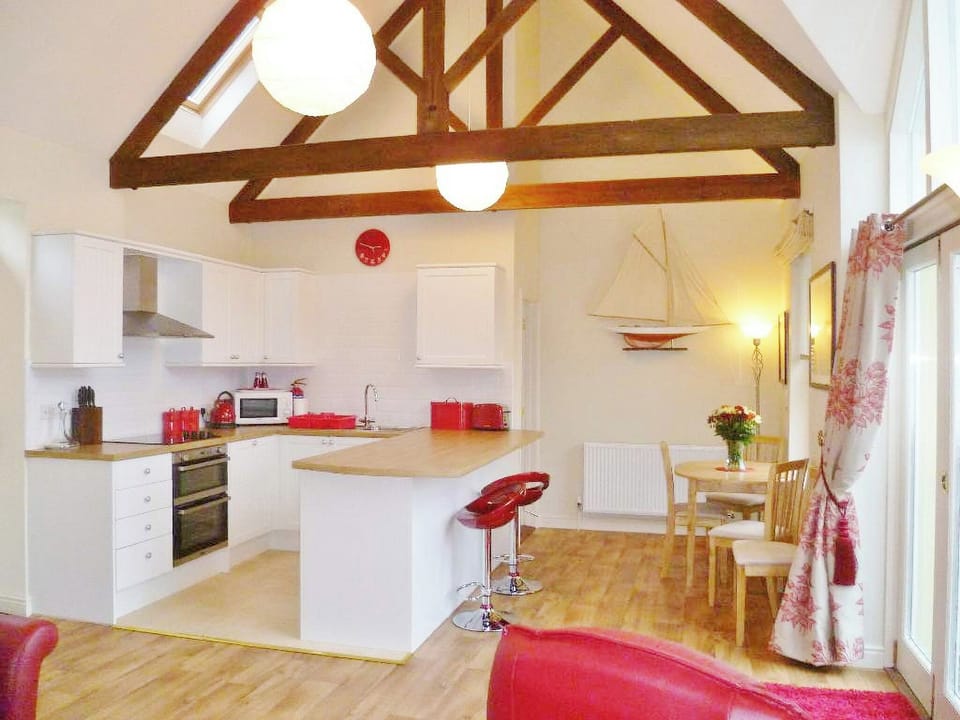 Convenient open plan kitchen area | Watch House, Fowey