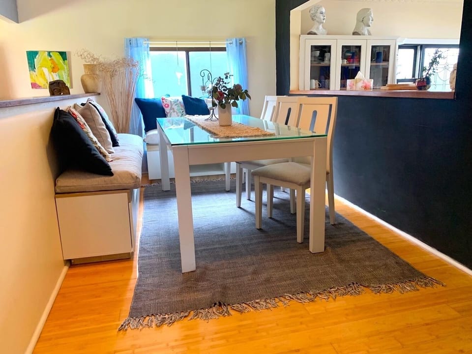 Dining room with views of the beach.