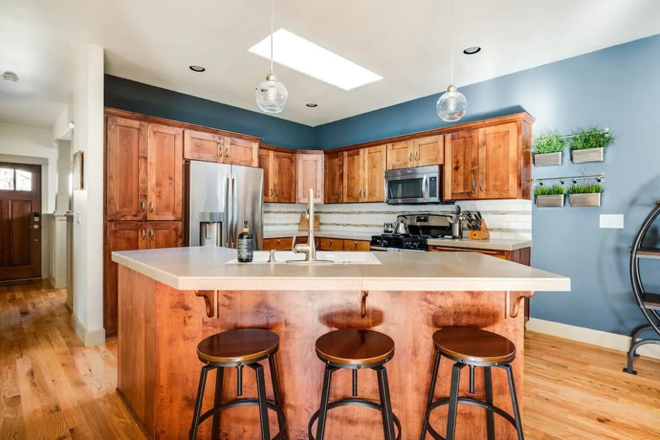 Kitchen fully equipped 