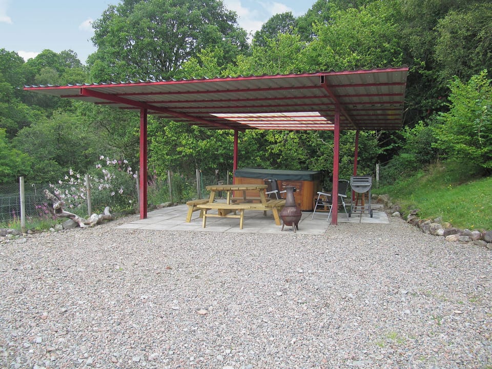 Hot tub | Beech House, Banavie, Fort William