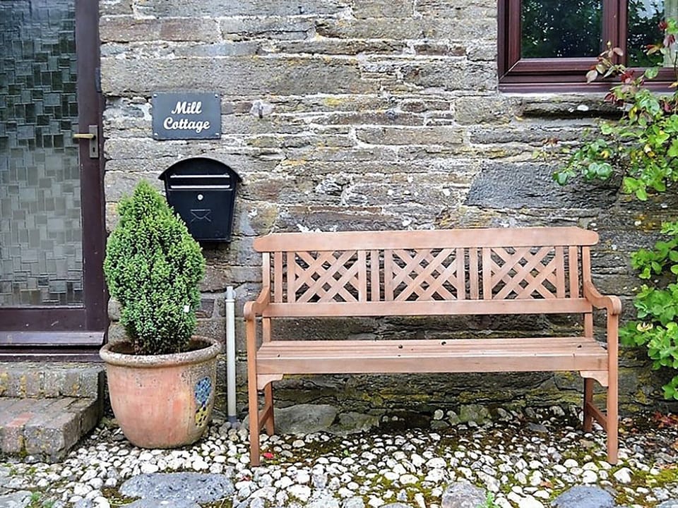 Sitting-out-area | Mill Cottage, Fowey