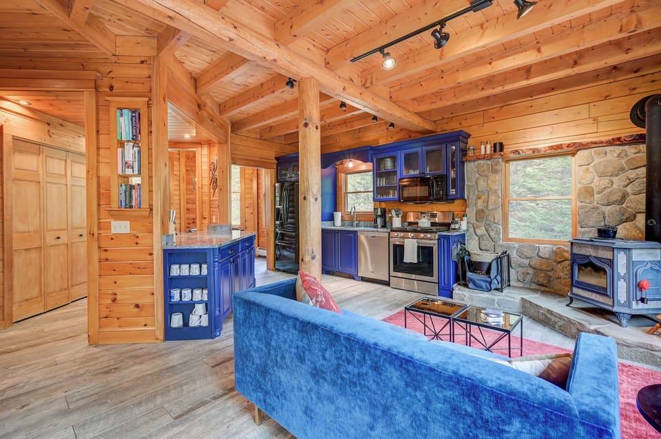 Open kitchen and wood stove