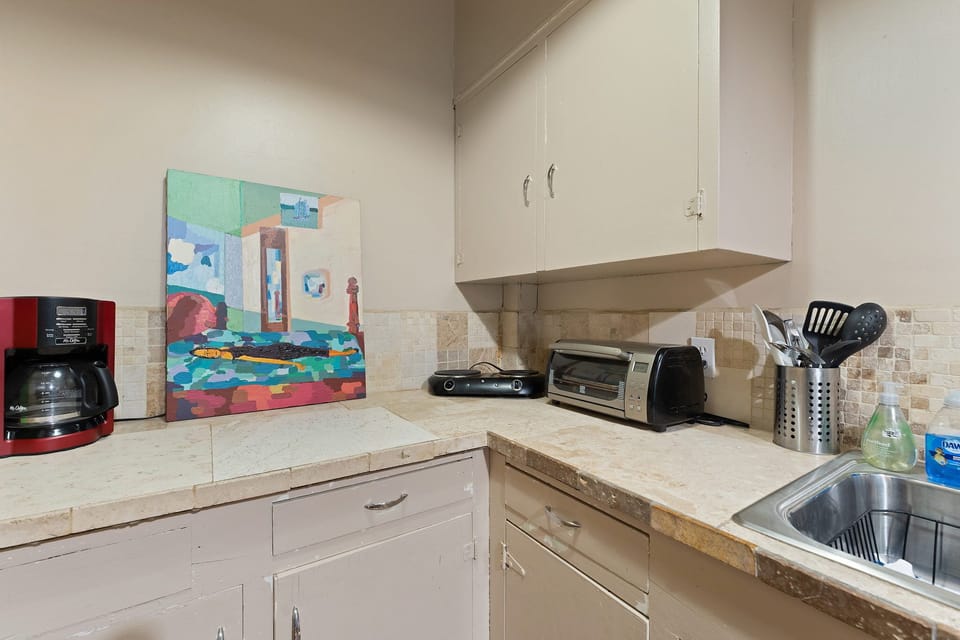 Kitchenette