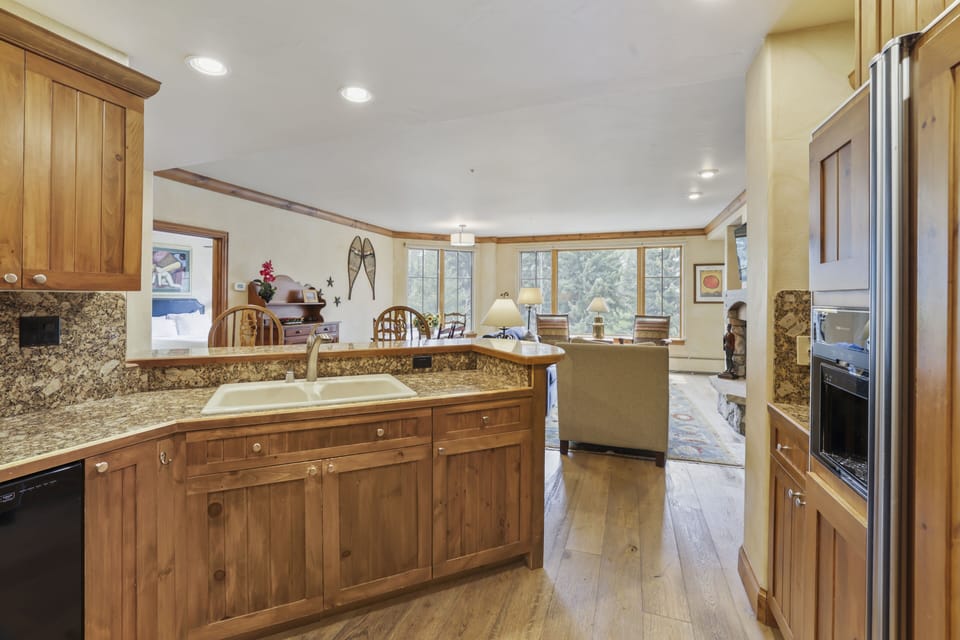 Indoors, Floor, Flooring, Hardwood, Sink